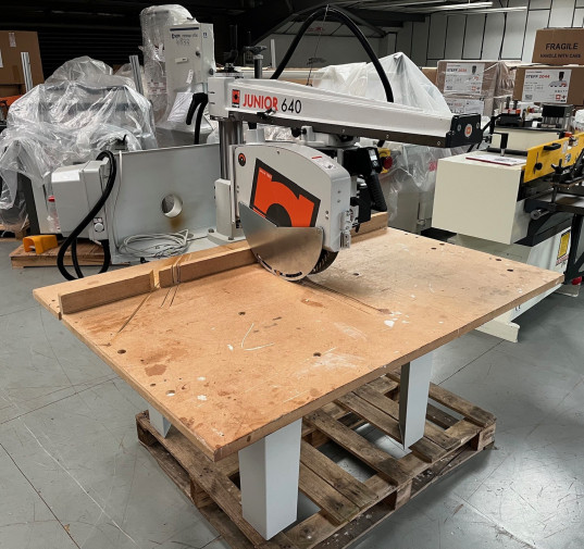 COMING SOON - USED JUNIOR 640 400mm Blade Radial Arm Saw 415v 